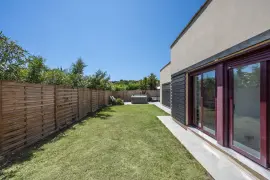 Image 4 thumb