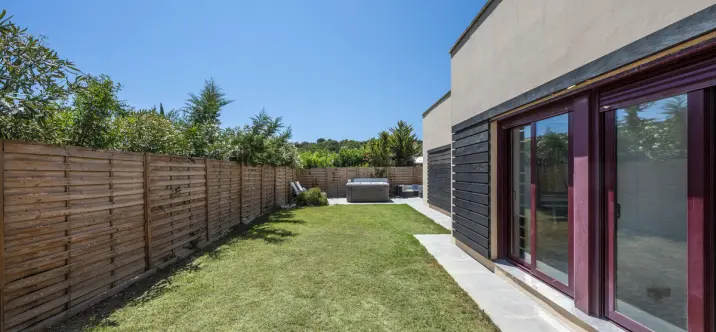 Venta de villa independiente en Estepona 3