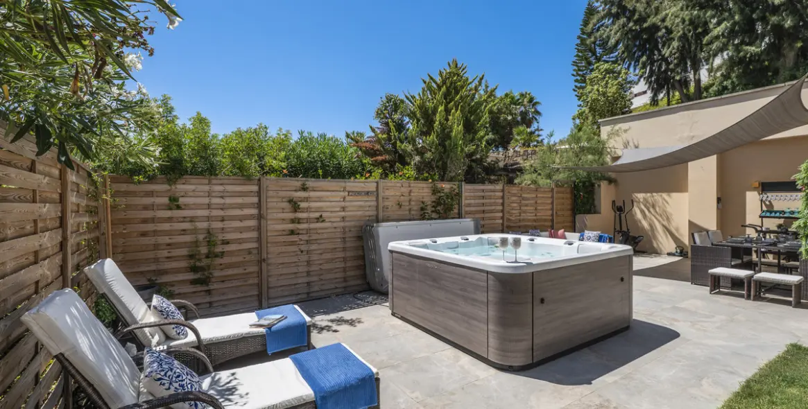 Venta de villa independiente en Estepona 10