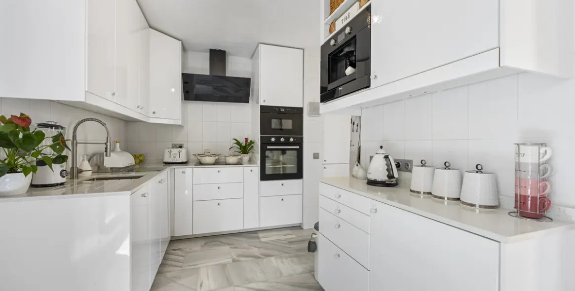 Venta de villa independiente en Estepona 16