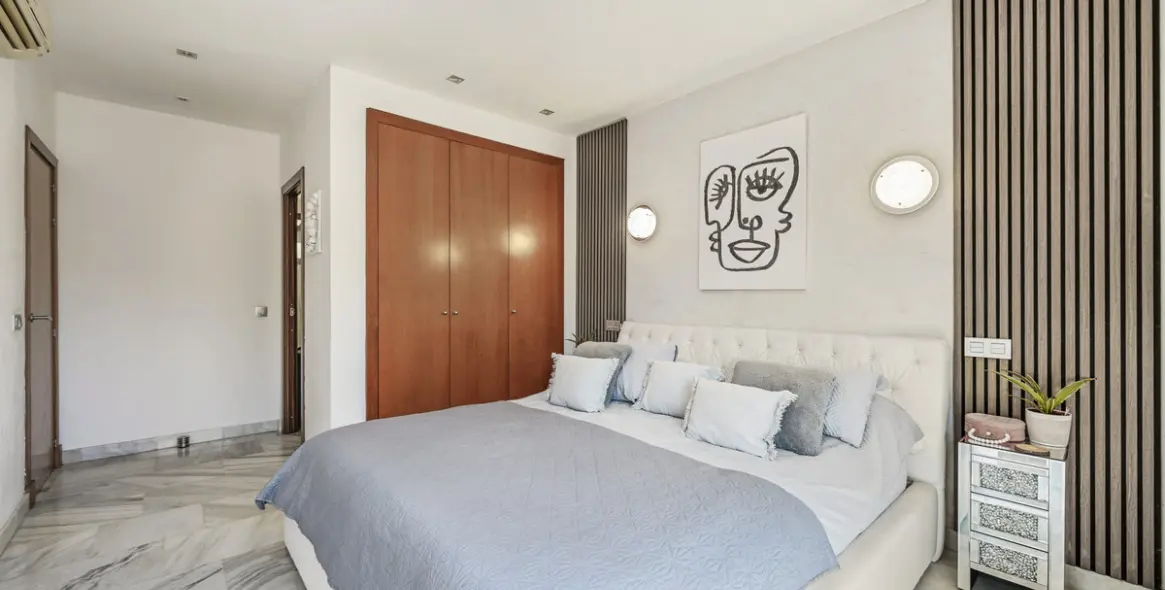 Venta de villa independiente en Estepona 21