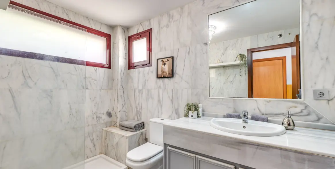 Venta de villa independiente en Estepona 22
