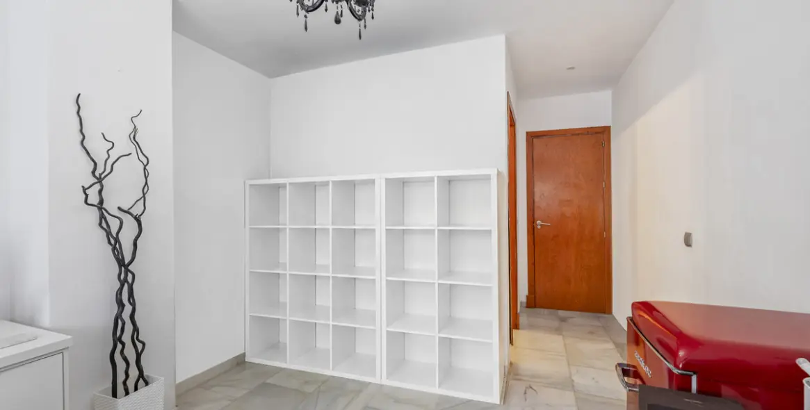 Venta de villa independiente en Estepona 29