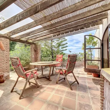 Venta de villa independiente en Sayalonga