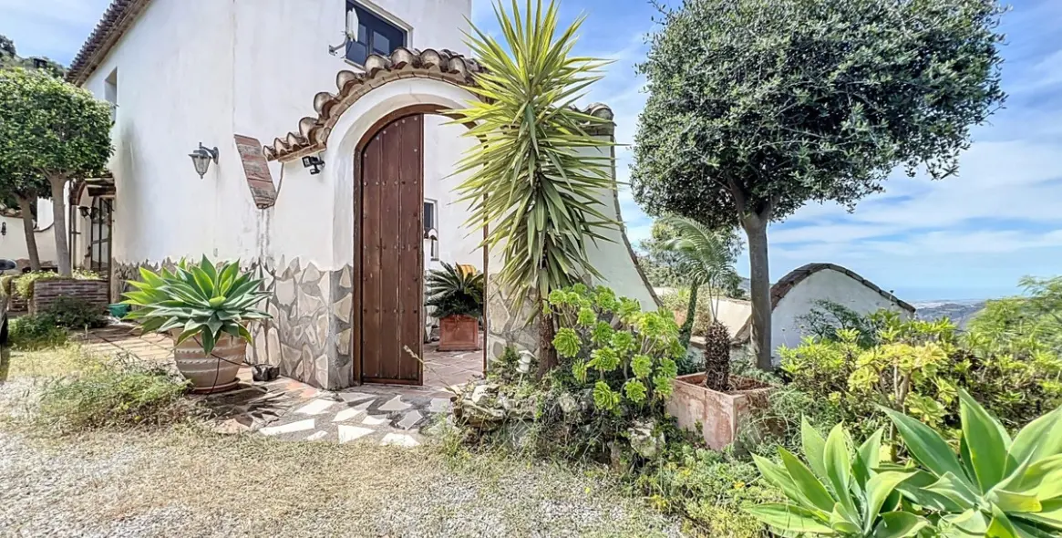 Venta de villa independiente en Sayalonga 7