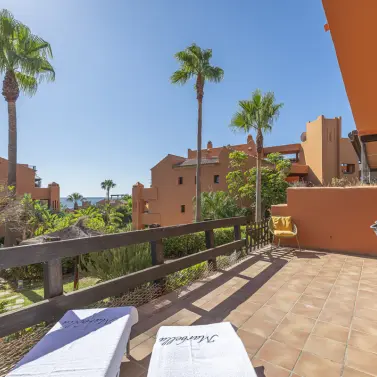 Sale of ground floor apartment in Estepona