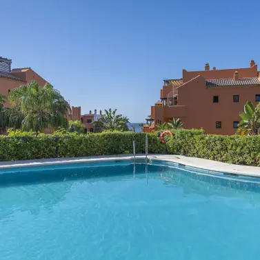 Sale of ground floor apartment in Estepona