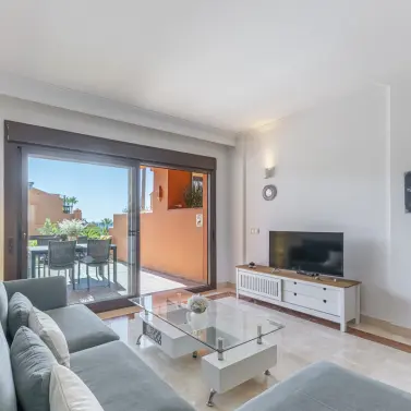 Sale of ground floor apartment in Estepona