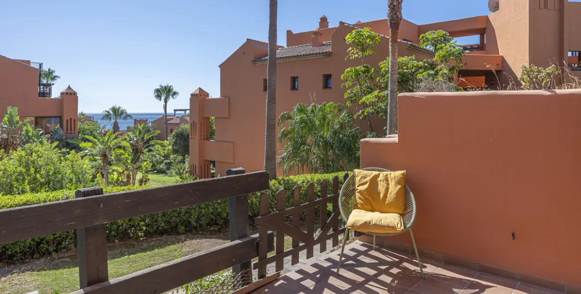 Sale of ground floor apartment in Estepona 33