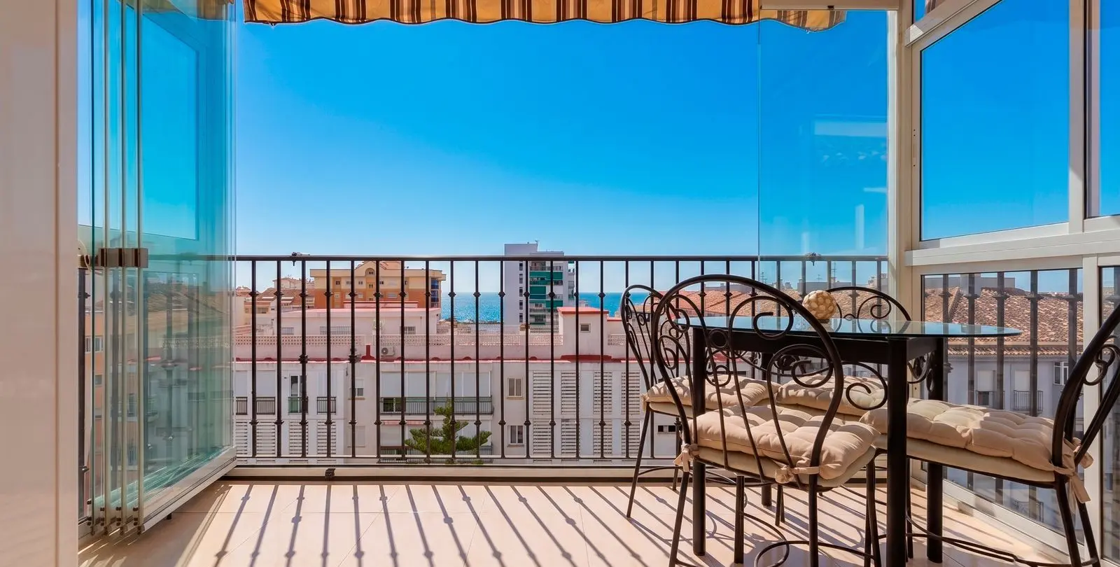 Sale of penthouse in Fuengirola 1