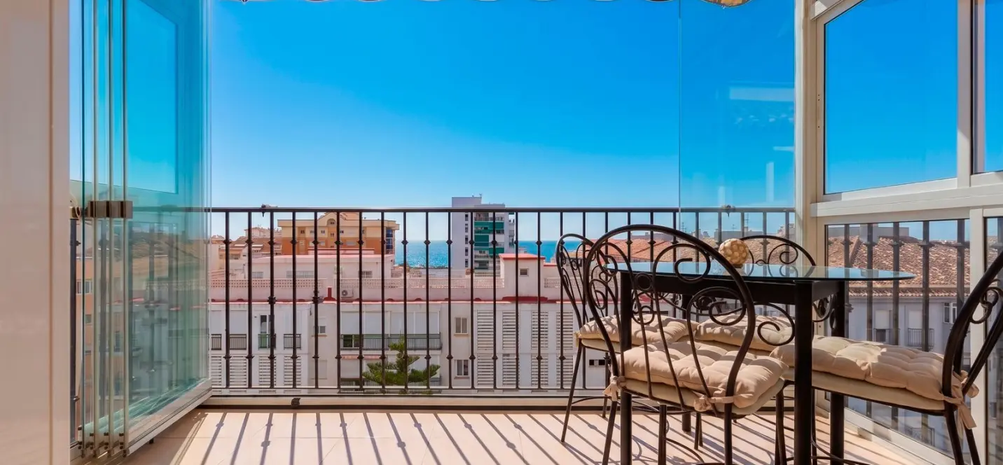 Sale of penthouse in Fuengirola 0