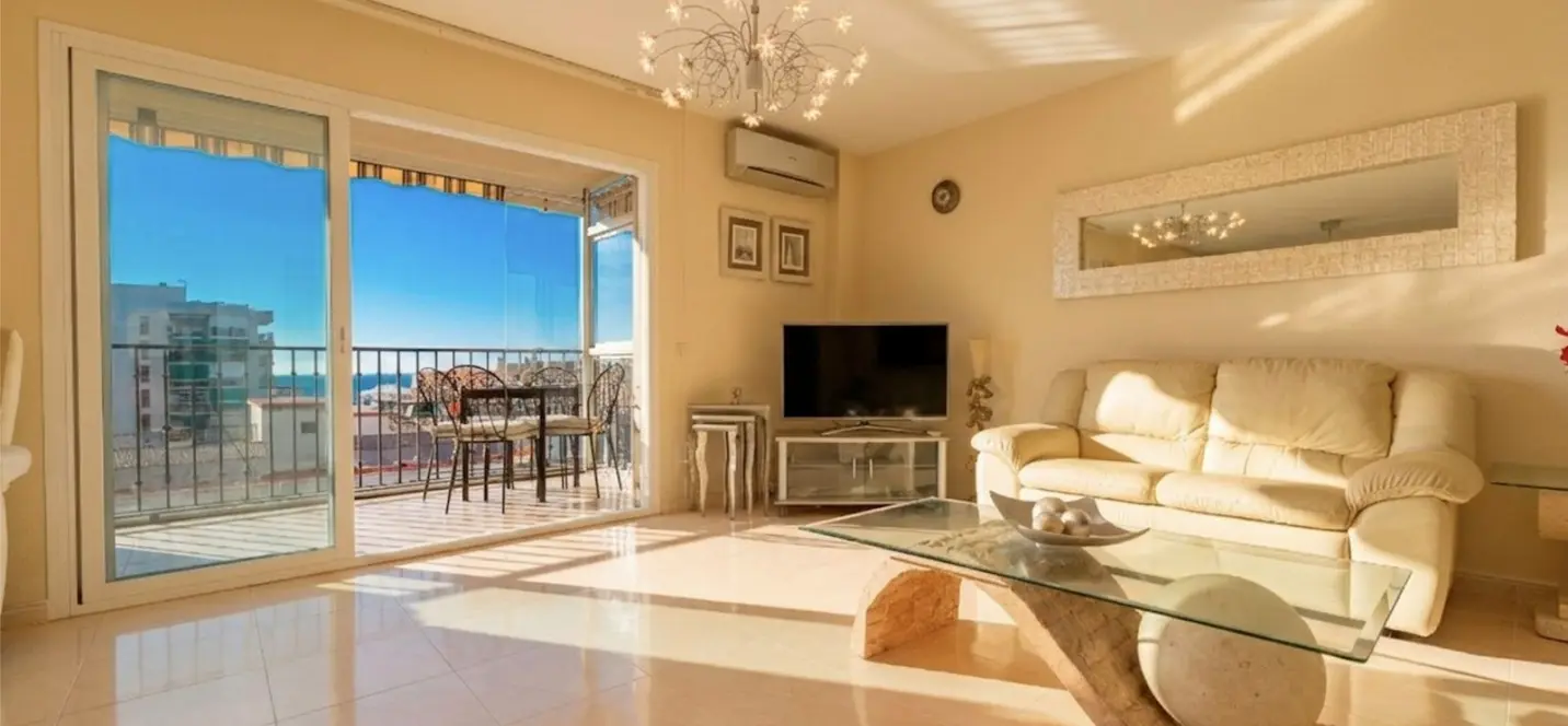 Sale of penthouse in Fuengirola 1