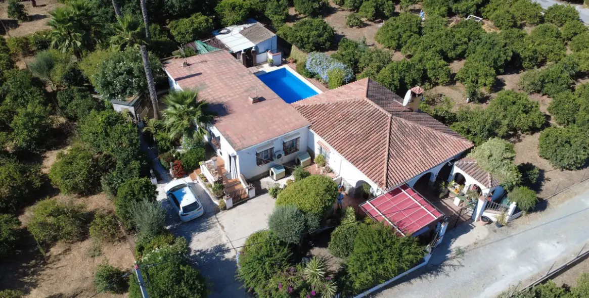 Sale of finca - cortijo in Alhaurín el Grande 1