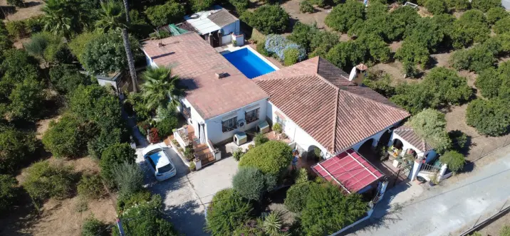 Venta de finca - cortijo en Alhaurín el Grande 0