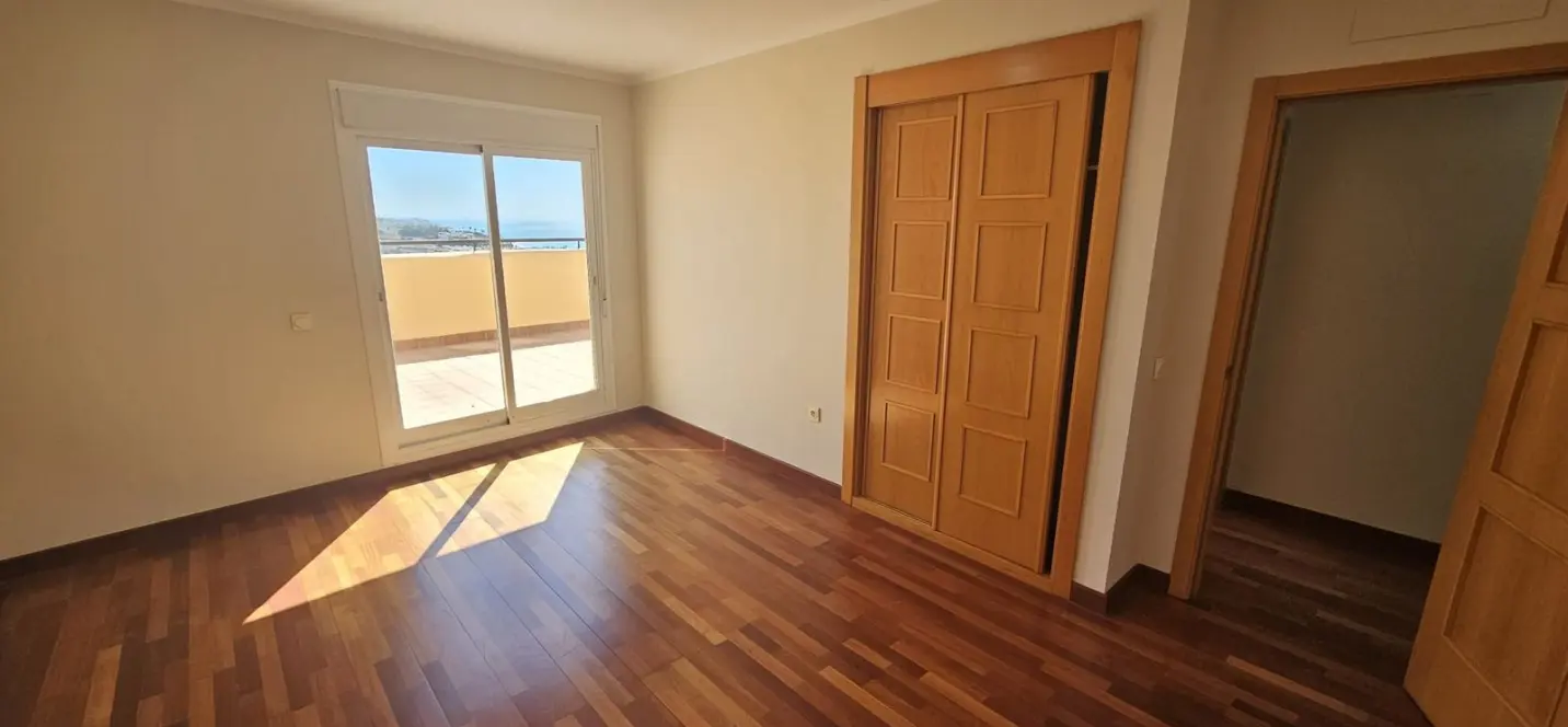 Venta de adosado en La Cala 3