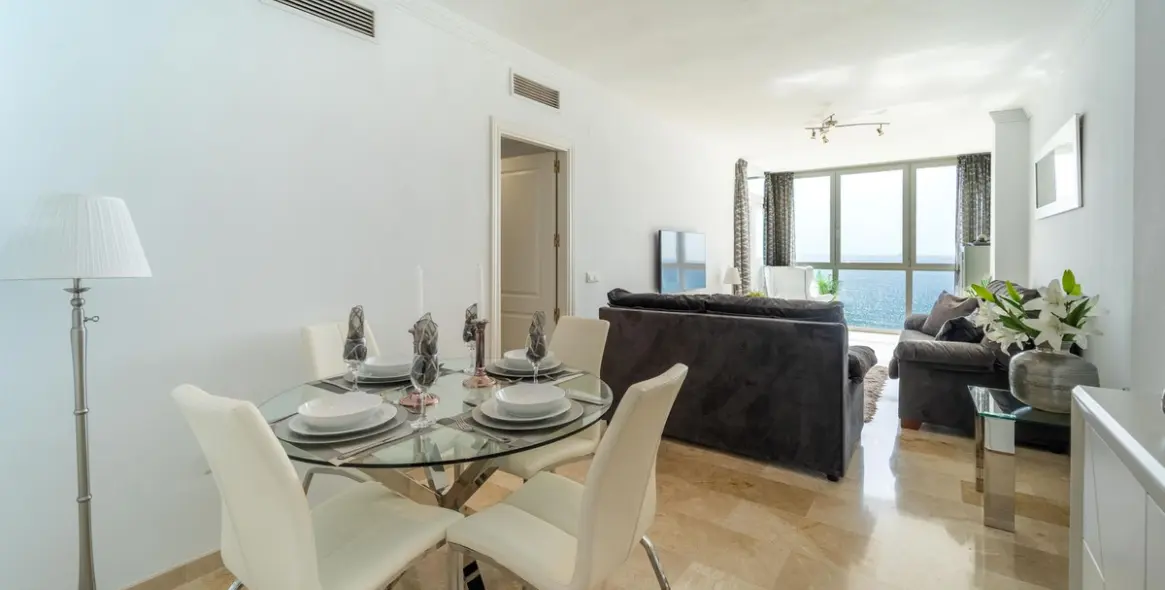 Продажа апартаментов на среднем этаже в Torreblanca 12