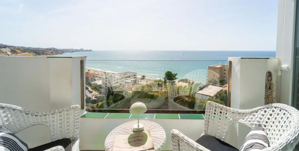 Продажа апартаментов на среднем этаже в Torreblanca 14