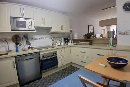 Image 4 thumb