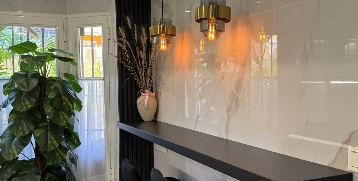 Sale of townhouse in Calahonda 10