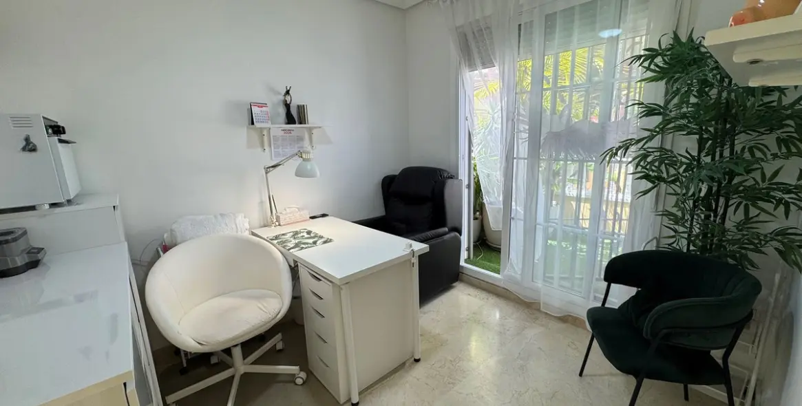 Sale of townhouse in Calahonda 14