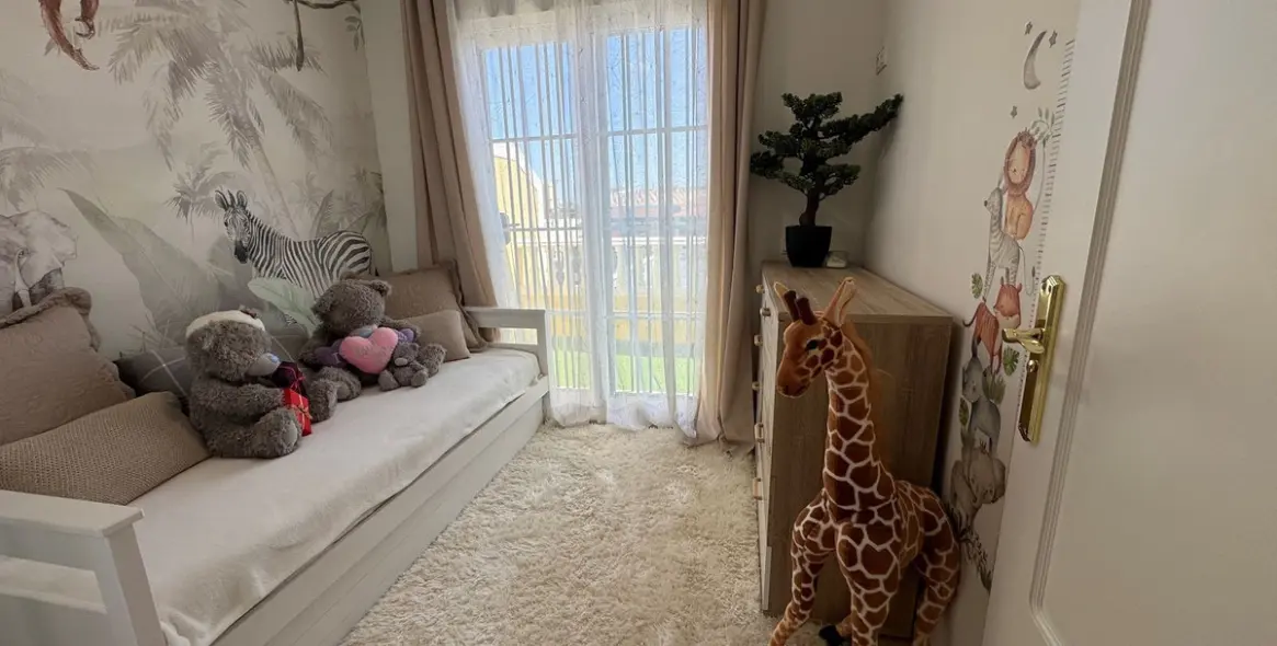 Sale of townhouse in Calahonda 18