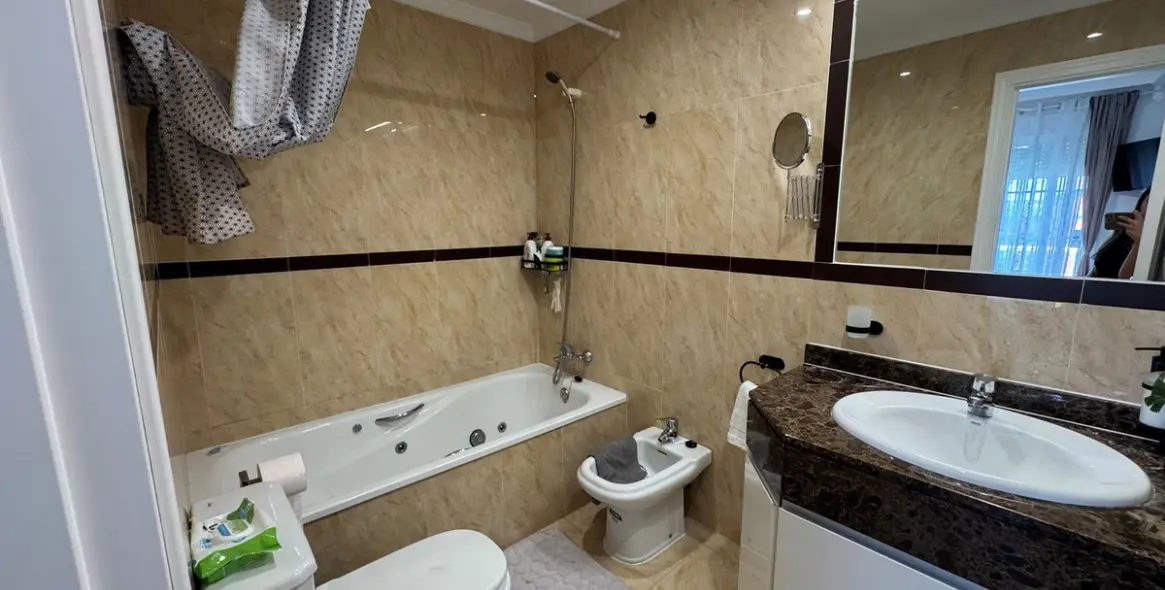 Sale of townhouse in Calahonda 20