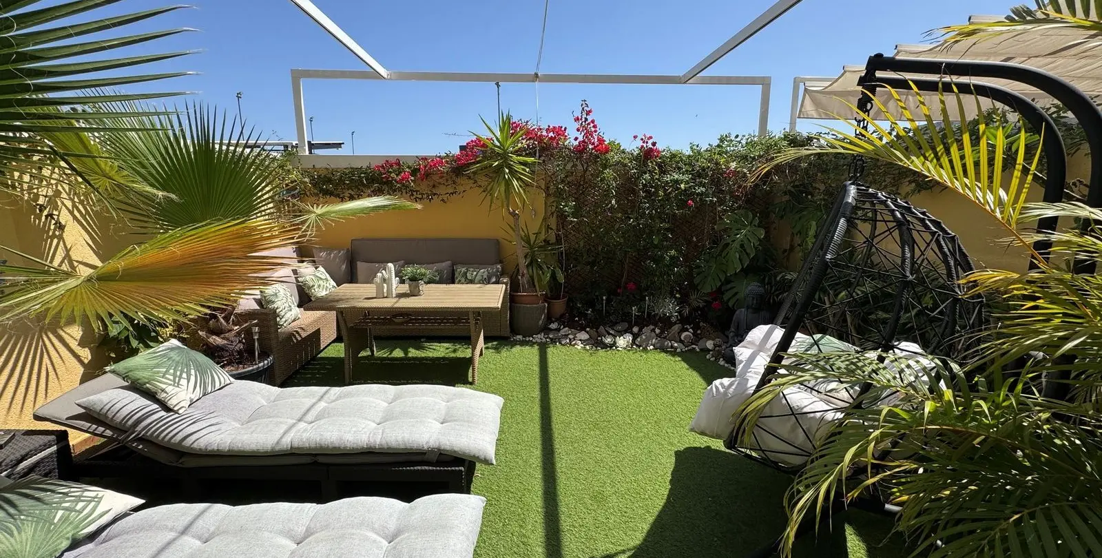 Sale of townhouse in Calahonda 1