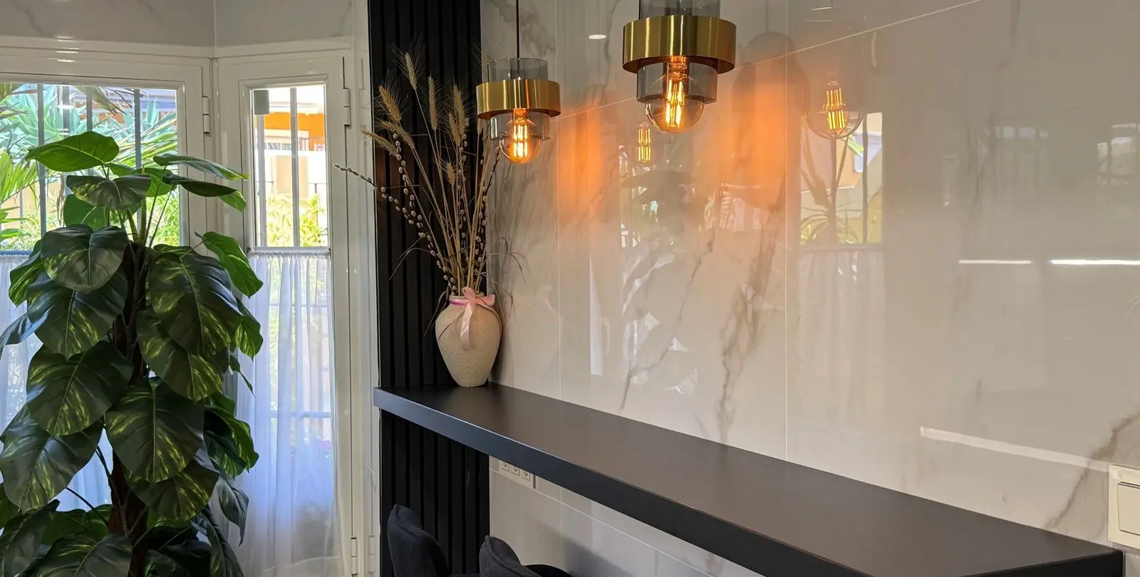 Sale of townhouse in Calahonda 10