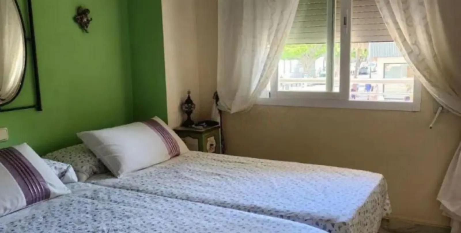 Sale of middle floor apartment in Puerto Banús 7