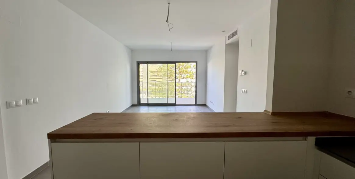 Продажа апартаментов на среднем этаже в Benalmadena Costa 8