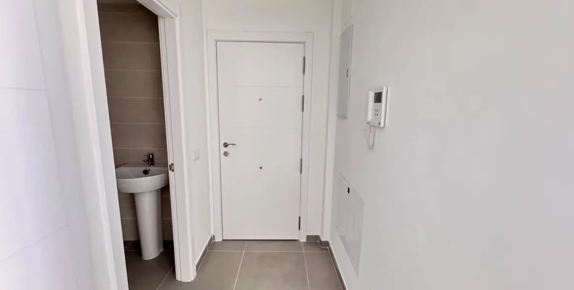 Продажа апартаментов на среднем этаже в Benalmadena Costa 11