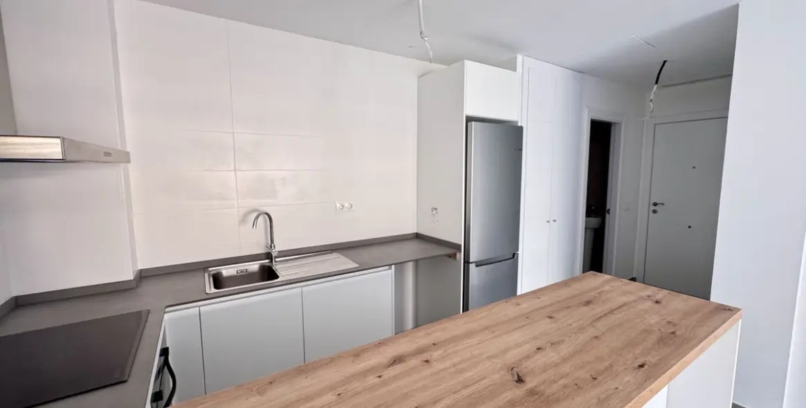 Продажа апартаментов на среднем этаже в Benalmadena Costa 13