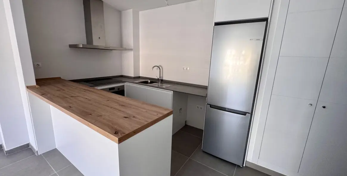 Продажа апартаментов на среднем этаже в Benalmadena Costa 15