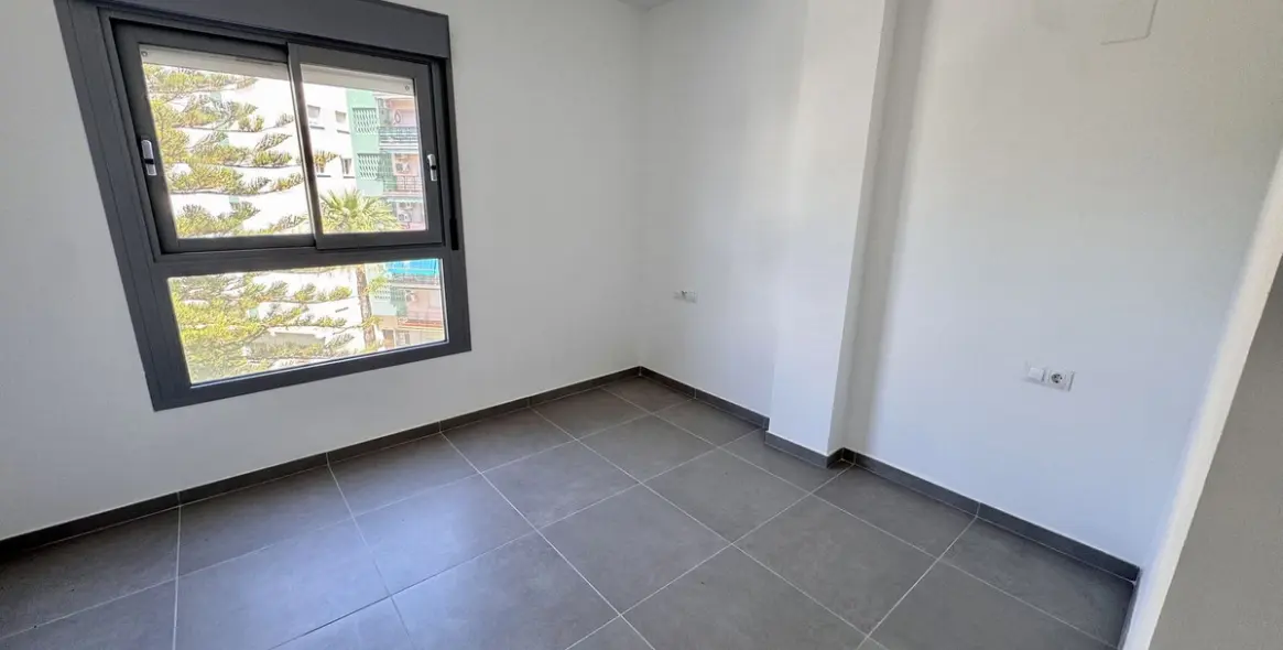 Продажа апартаментов на среднем этаже в Benalmadena Costa 27