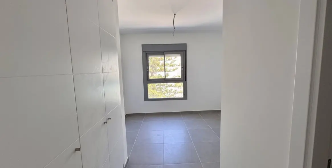 Продажа апартаментов на среднем этаже в Benalmadena Costa 29