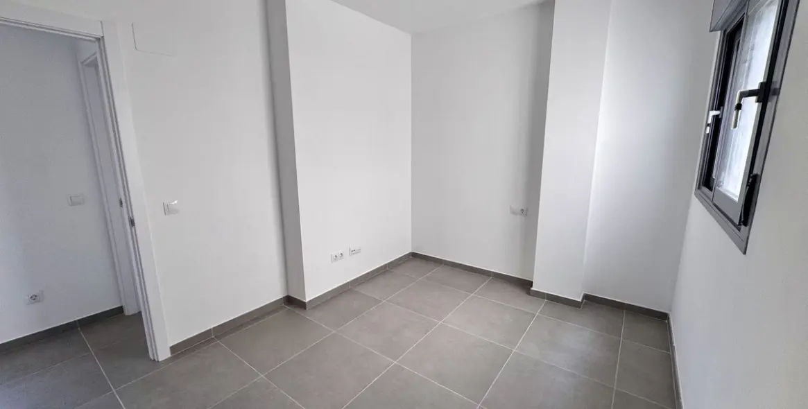 Продажа апартаментов на среднем этаже в Benalmadena Costa 42