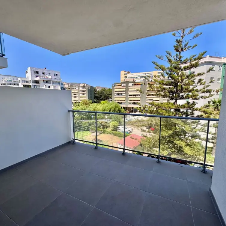 Продажа апартаментов на среднем этаже в Benalmadena Costa