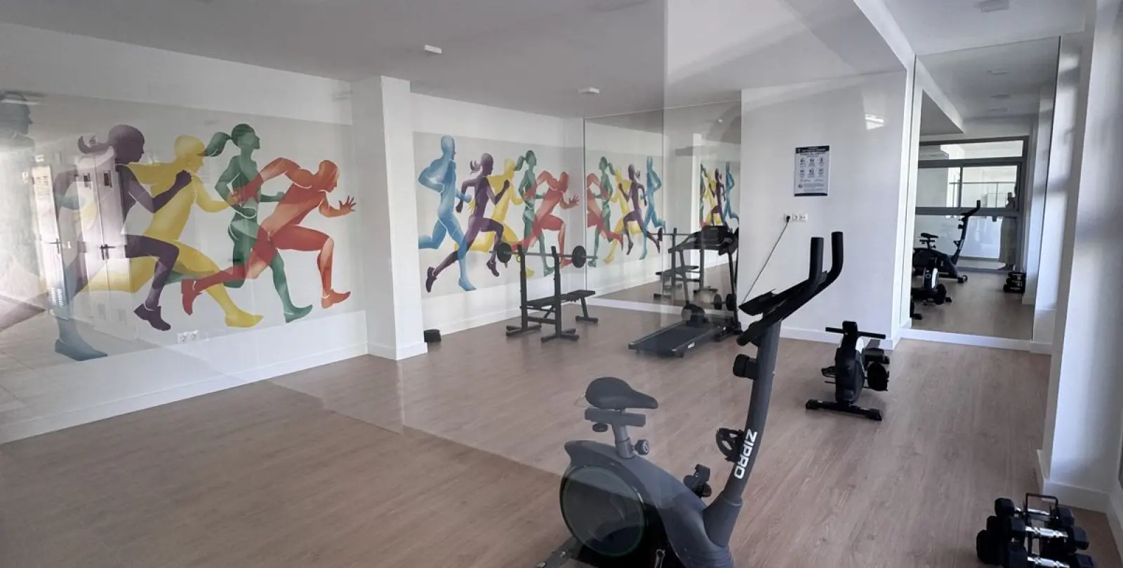 Venta de apartamento en planta media en Benalmadena Costa 38