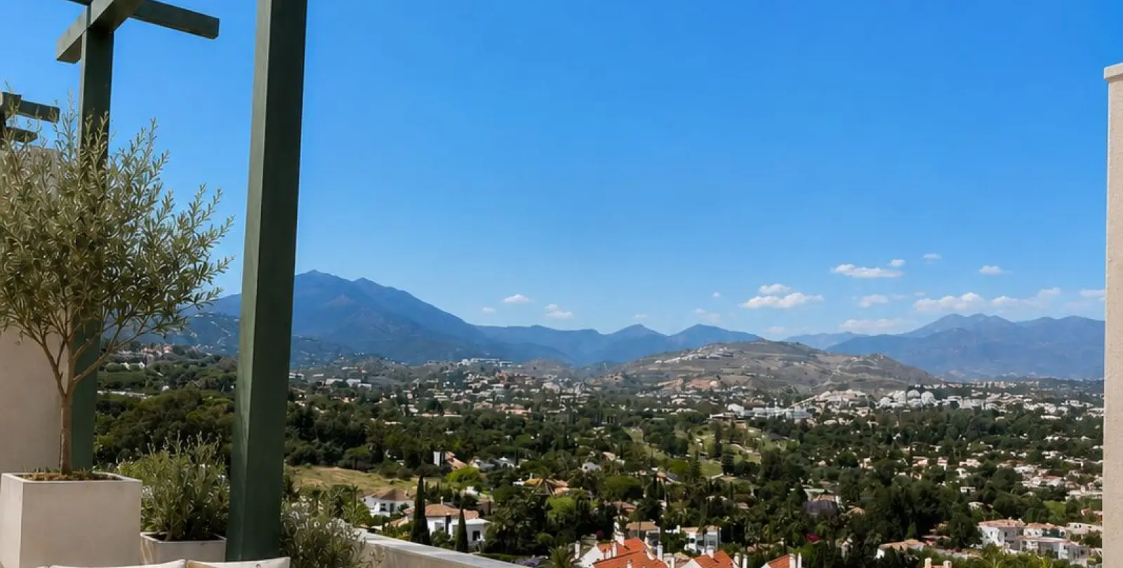 Продажа двухуровневого пентхауса в Nueva Andalucía 12