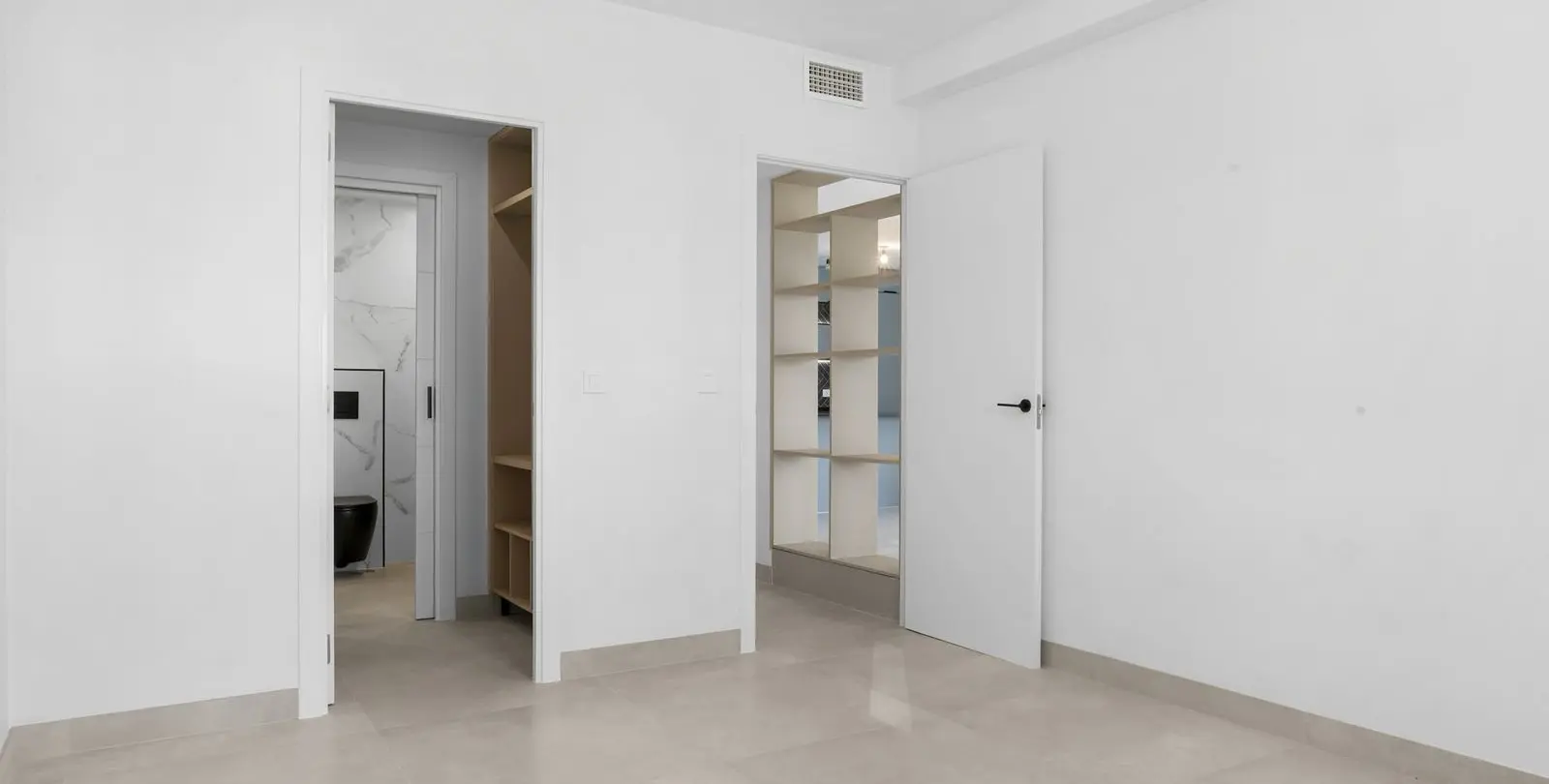 Sale of ground floor apartment in Nueva Andalucía 9