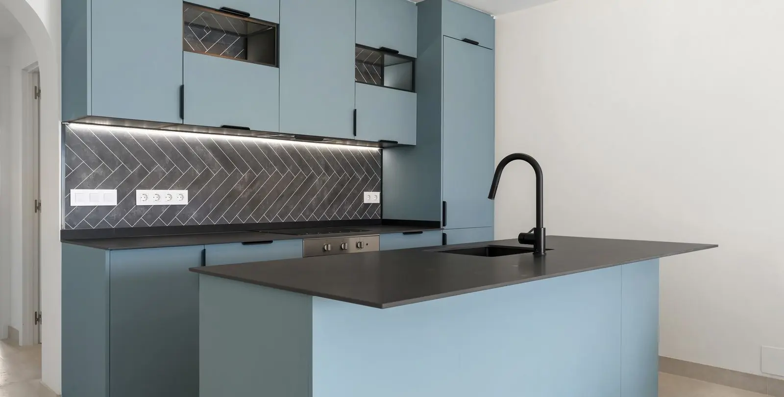 Sale of ground floor apartment in Nueva Andalucía 18