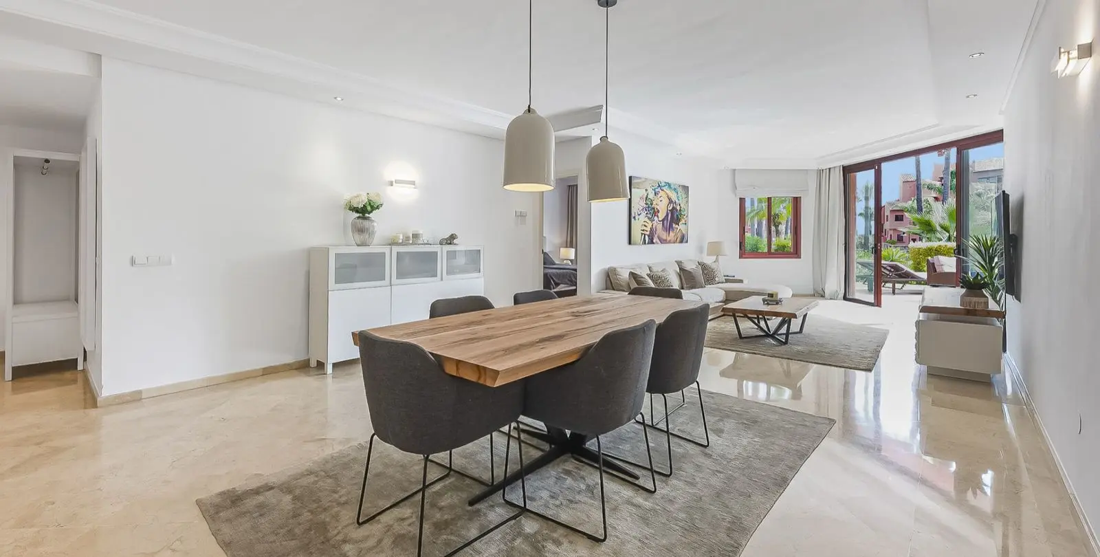 Продажа апартаментов на первом этаже в Estepona 5