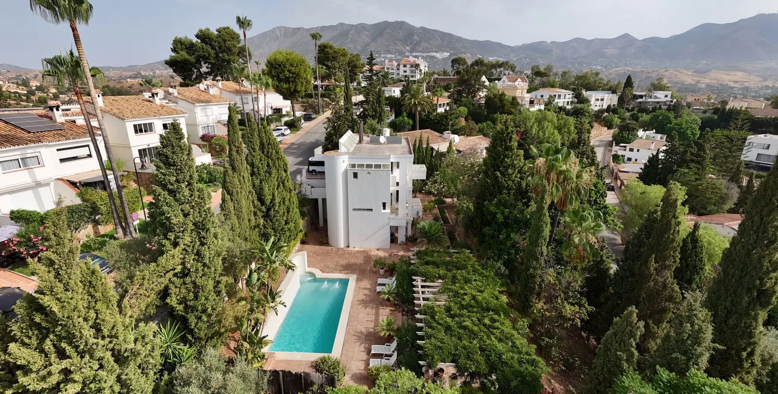 Продажа  отдельно стоящей виллы в Campo Mijas 2