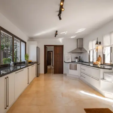 Venta de villa independiente en Sierrezuela