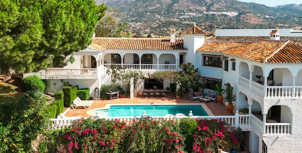 Venta de villa independiente en Sierrezuela 9