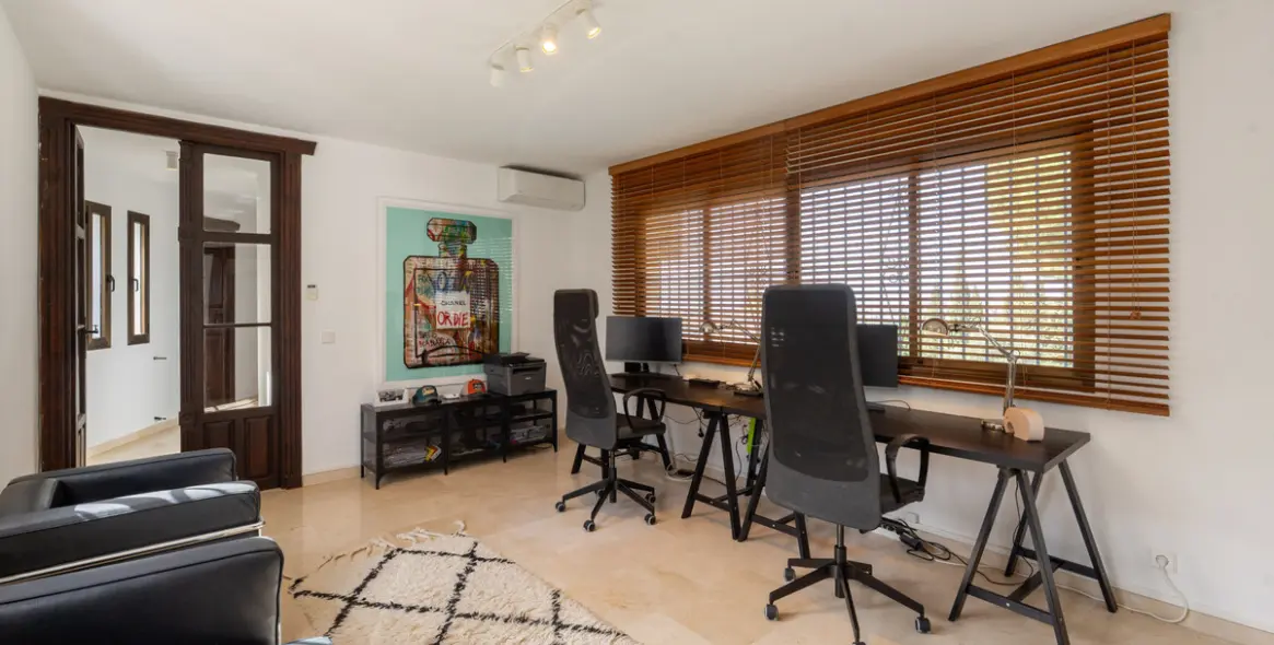 Venta de villa independiente en Sierrezuela 21