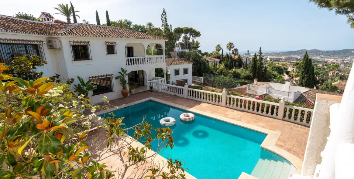 Venta de villa independiente en Sierrezuela 36