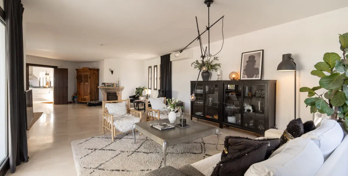 Venta de villa independiente en Sierrezuela 69