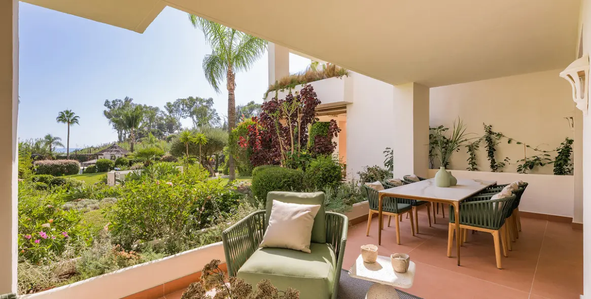 Venta de apartamento en planta baja en Estepona 3