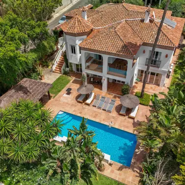 Venta de villa independiente en El Rosario